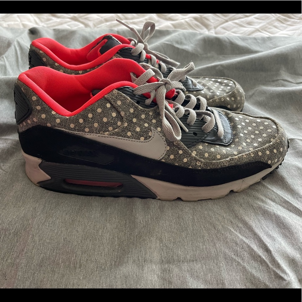 Air Max 90 polka dots